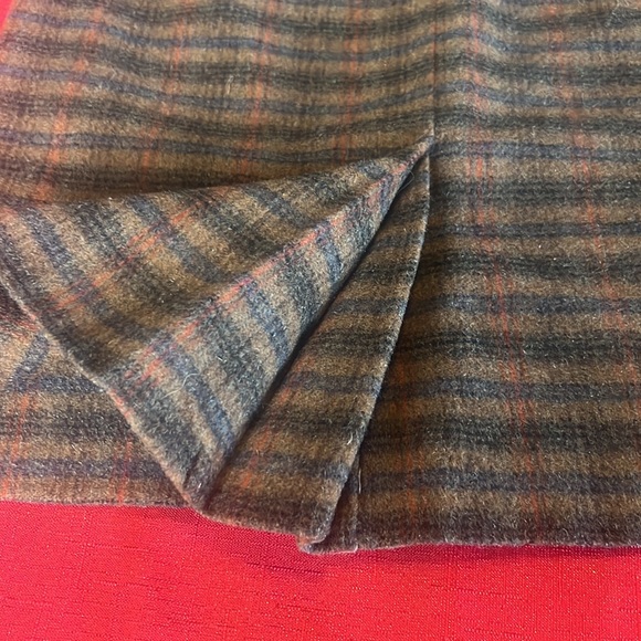 Vintage, half lined, side pocket, wool skirt. - Picture 5 of 9